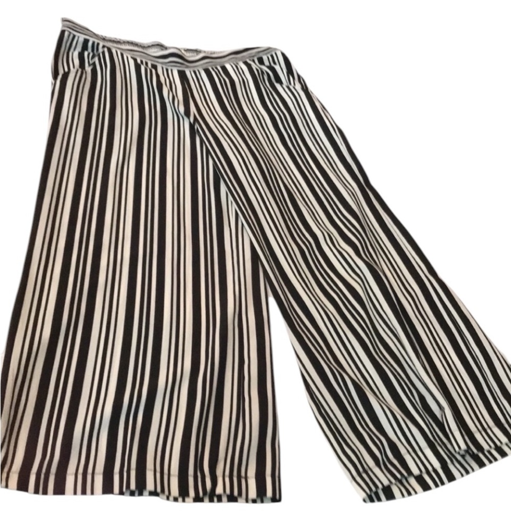 Max Studio black & white striped high waist wide leg cropped dress pants NWT
